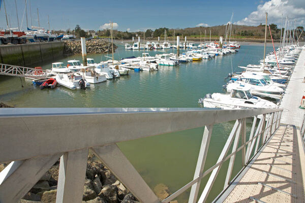 Locamarine