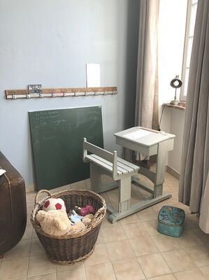 Logis Trémignon - Meublé Mégrit - Tablé ecolier