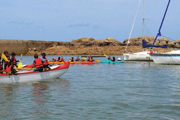 Pirogue aux abords des dunes de Keremma