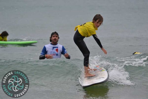 Surfing Locquirec