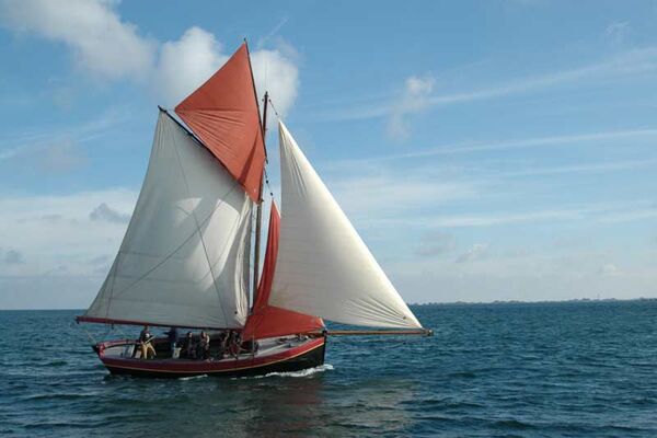 Voiles et Traditions