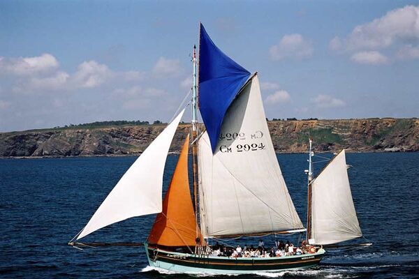 Voiles et Traditions