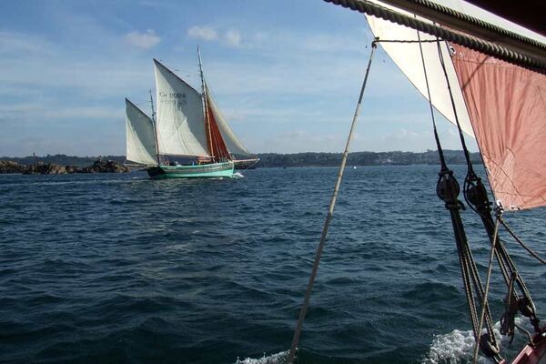 Voiles et Traditions