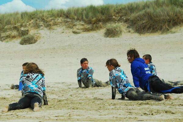 Easy Surf School