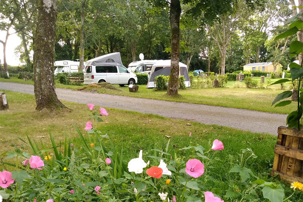 Camping Le Lac ô Fées