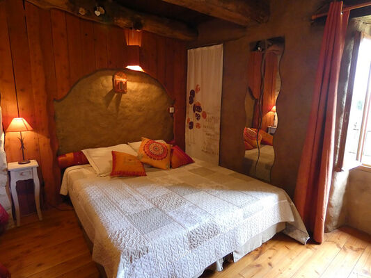 le-temps-d-une-nuit--dans-la-chambre-jasmine-la-claie-des-landes