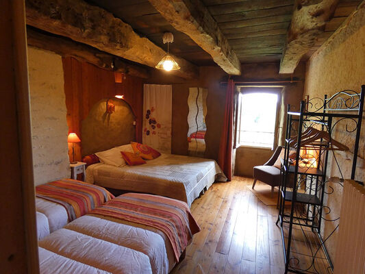 les-couleurs-chaudes-de-la-chambre-jasmine