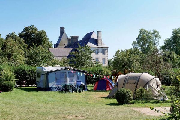 Castels Camping des Ormes, Domaine & Resort