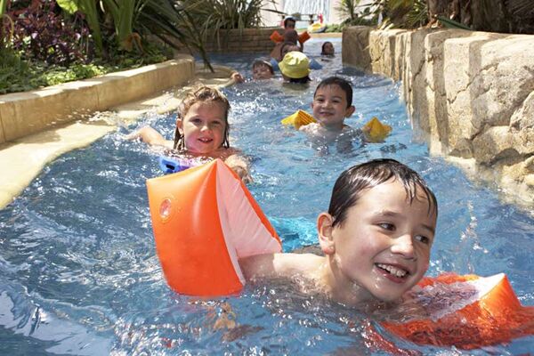 Castels Camping des Ormes, Domaine & Resort