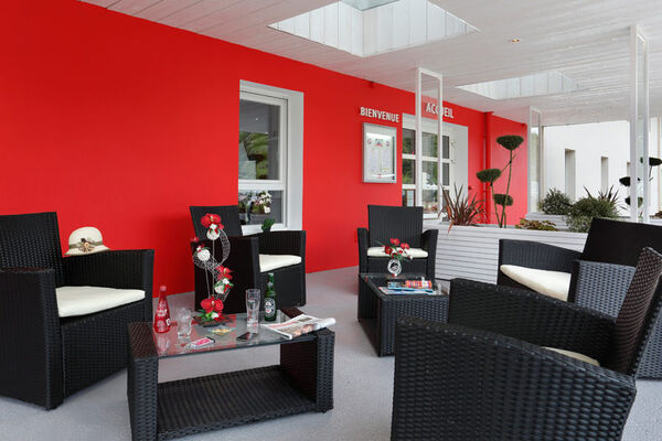 Inter-Hôtel Loval
