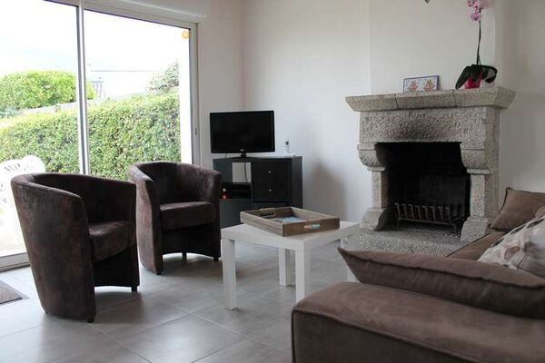 PLOUESCAT JAOUEN Jean salon