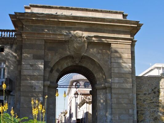 LE PORTAIL DES JACOBINS