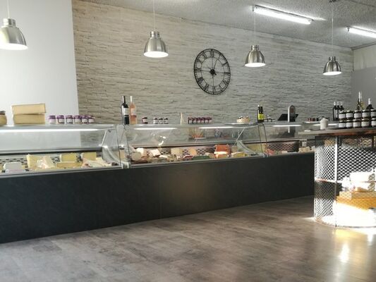 ALAIN ET VIRGINIE MAITRES FROMAGERS
