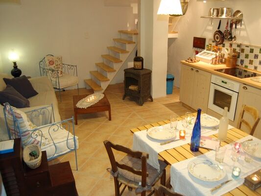 RAMPART COTTAGE