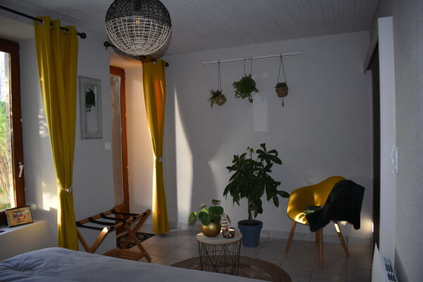 Petit coin détente dans la chambre principale