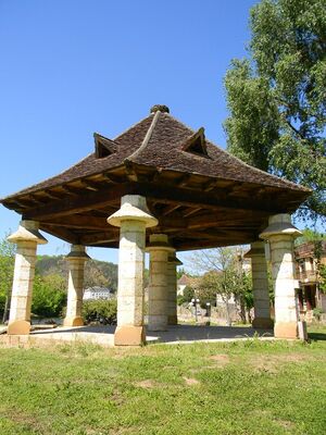 Kiosque Le Bugue- redimensionné Sirtaqui