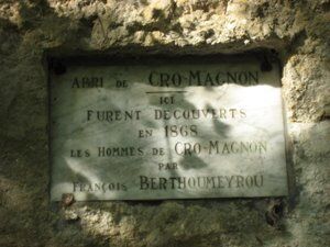 Les Eyzies - Abri de Cro-Magnon 1