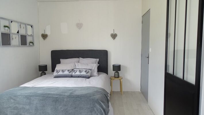moncoutant-chambre-dhotes-domaine-de-letang-chambre1