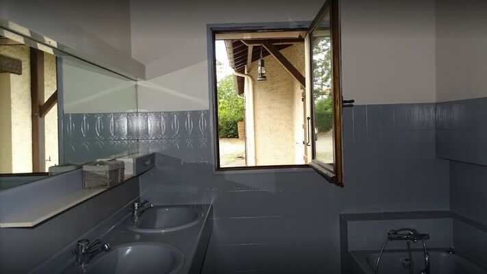 moncoutant-chambre-dhotes-domaine-de-letang-salle-de-bain
