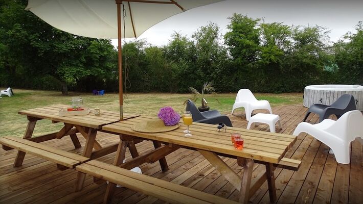 moncoutant-chambre-dhotes-domaine-de-letang-terrasse