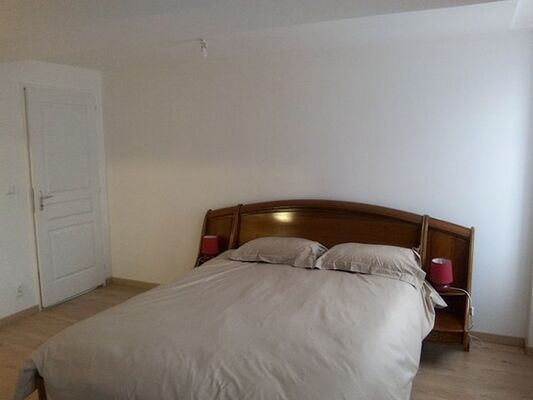 argentonnay-gite-la-cle-des-champs-chambre4-1