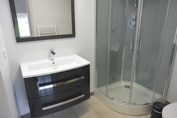 bressuire-chambres-dhotes-les-gaveries-ch2-douche