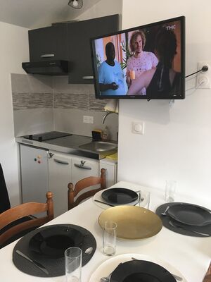 st-aubin-du-plain-appart-d-hotes-isafred-coin-repas