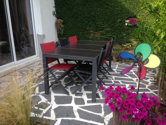 st-aubin-du-plain-chambres-dhotes-isafred-terrasse