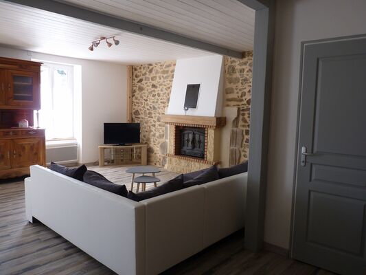 st-andre-sur-sevre-gite-le-laidet-coin-salon