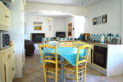 gite-chiche-moulin-bardeas-Kitchen diner 2-400.jpg_4