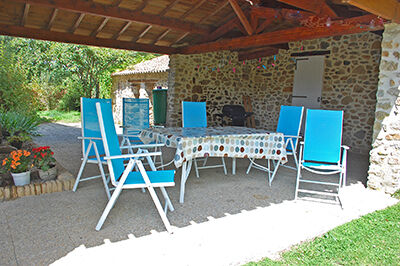 gite-chiche-moulin-bardeas-Outdoor seating area-400.jpg_12