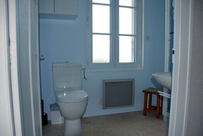 la Salamandre-salle d'eau+wc-sit.JPG_4