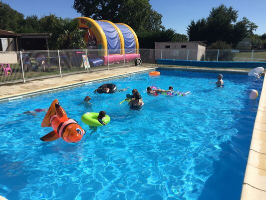 saint-maurice-etusson-camping-la-raudiere-piscine2.jpg_2