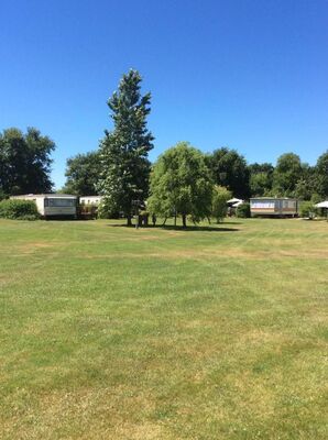 saint-maurice-etusson-camping-la-raudiere-terrain.jpg_3