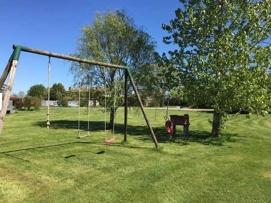 saint-maurice-etusson-camping-la-raudiere-jeux.jpg_5