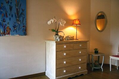 st aubin de baubigné-les roches moussets-chambre-commode.jpeg_4