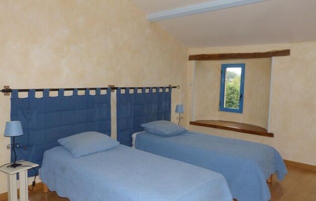 saint-amand-sur-sevre-gite-les-ecorcins-chambre1.jpg_4