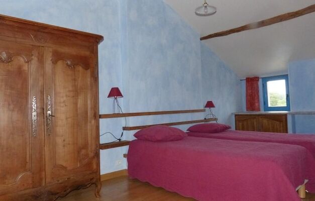 saint-amand-sur-sevre-gite-les-ecorcins-chambre3.jpg_7