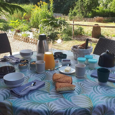 Petits déjeuners servis sur la terrasse