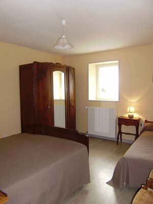 clesse-gite-puy-fleury-chambre1.jpg_5