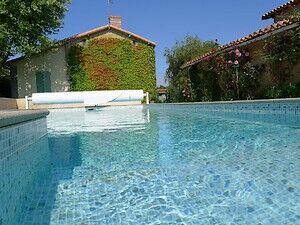 piscine1-la Vergne-internet.jpg_1