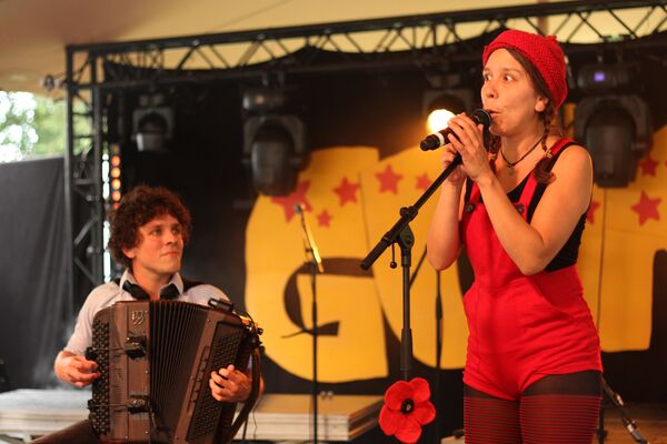 Marie-Petrolette-en-concert-la-guinguette-de-chartres-29-08