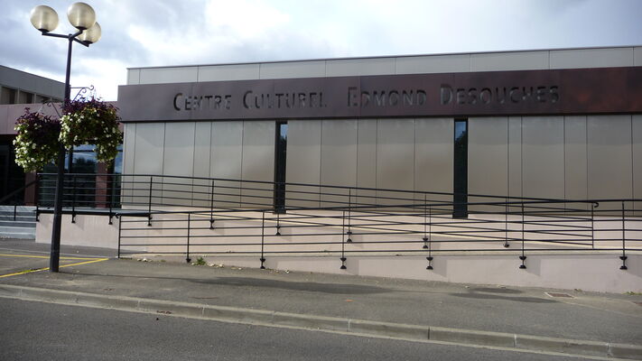Centre culturel Edmond Desouches