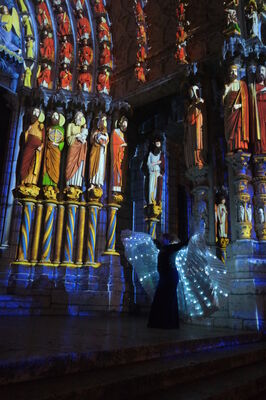 Veronica Antonelli chante lors de Chartres en lumières