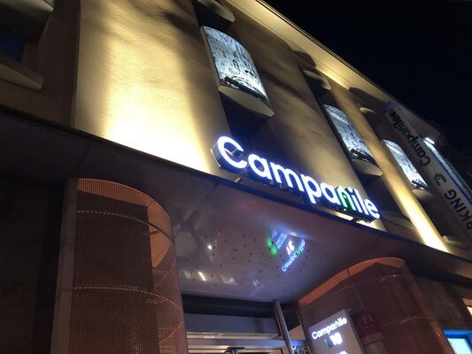 Facade-hotel-campanile-chartres