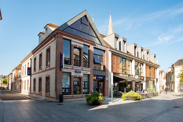 Agence Aviron Chartres © Groupement Martino