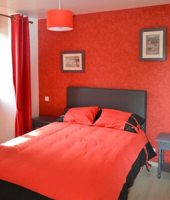 Gite_des_pierres_de_beauce-Chartres_chambre-rouge