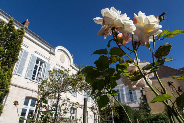 Maison Ailleurs