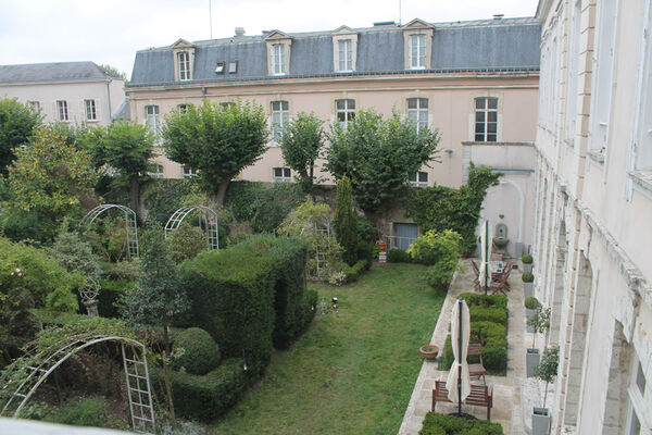 Maison Ailleurs