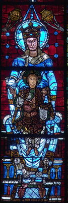 Le-vitrail-de-Notre-Dame-de-la-Belle-Verriere